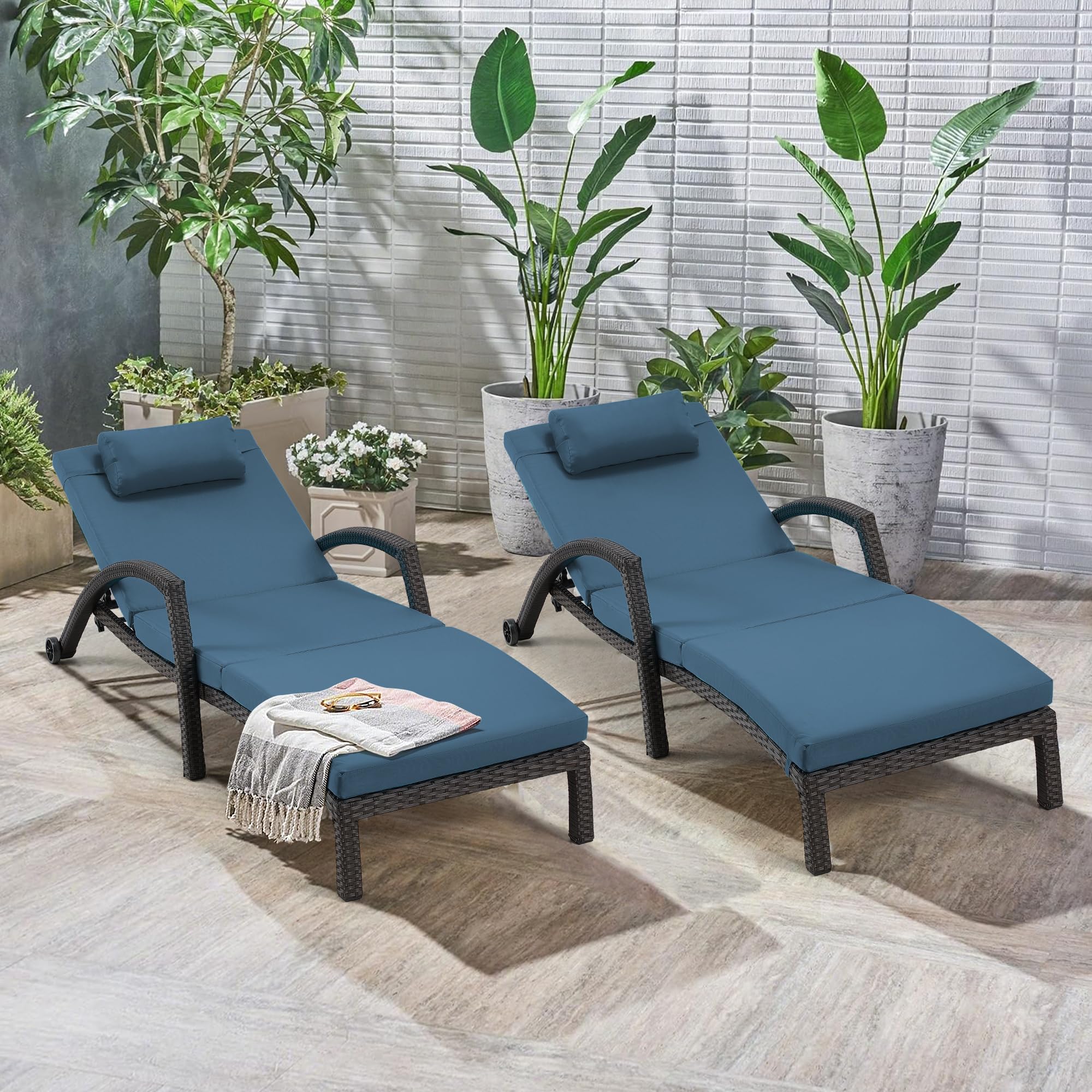 HOMREST Wicker Chaise Lounge Set of 2, Pool Lounge Chair with Side Table, Outdoor Reclining Lounger Chair with Wheels 5-Level Adjustable Backrest for Poolside Deck Lawn,Khaki